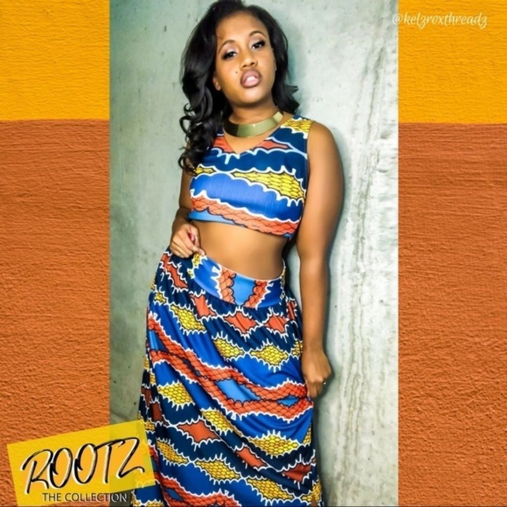 3/$50 Ankara Style Geometric Tribal Print Crop Top Blue Orange Medium V Neck